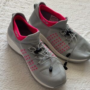Women's Gray and Pink Slip-On Knit Sneakers